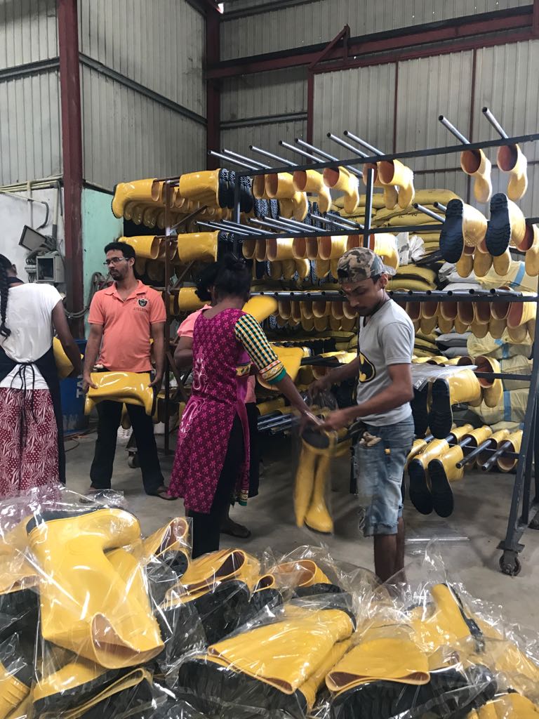 Gum Boots With Steel Plate production